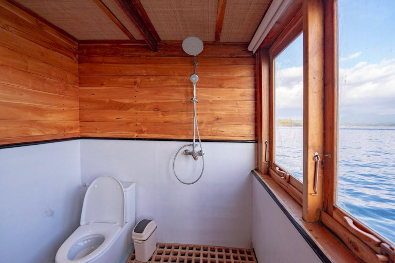 Lamborajo III - Master Ocean View Cabin
